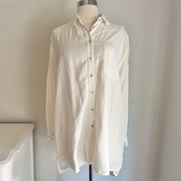 Zara Basic Lyocell Oversized Pocket Front Collared Shirt in Off-White Pearl Cuff - Picture 5 of 16